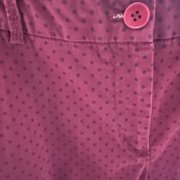 Talbots The Weekend Chino, size 8P, wine with black polka dots, cotton/spandex - Picture 4 of 7